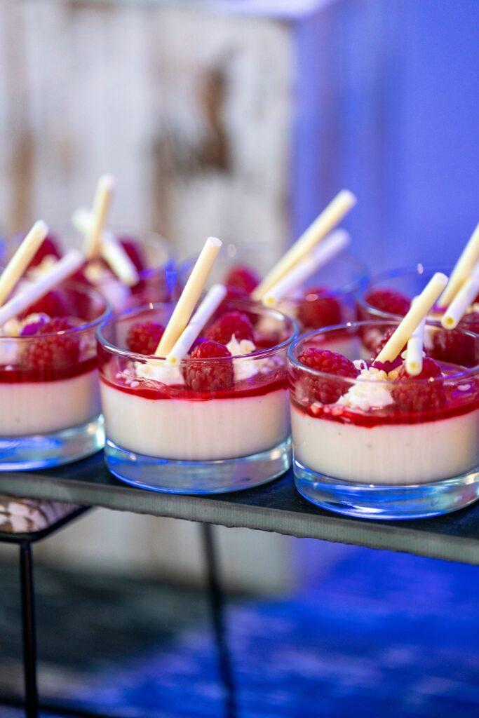 raspberry mini dessert